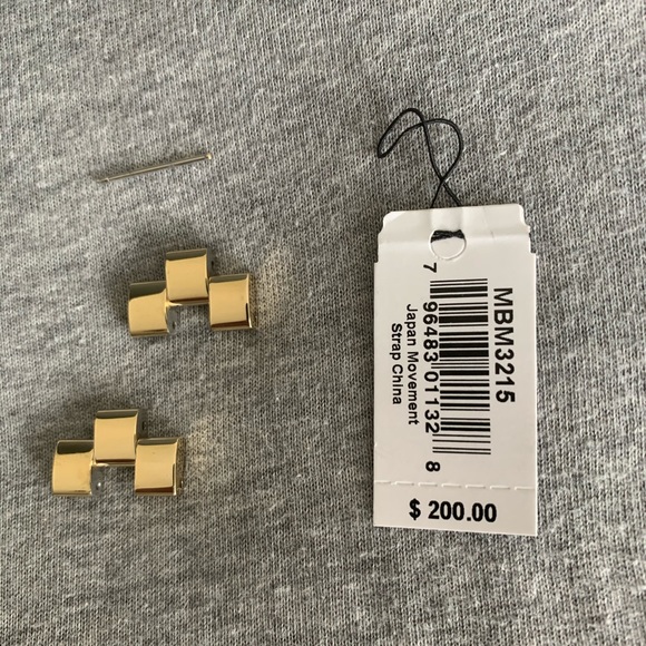 Marc by Marc Jacobs Gold Tone Watch - Picture 9 of 10